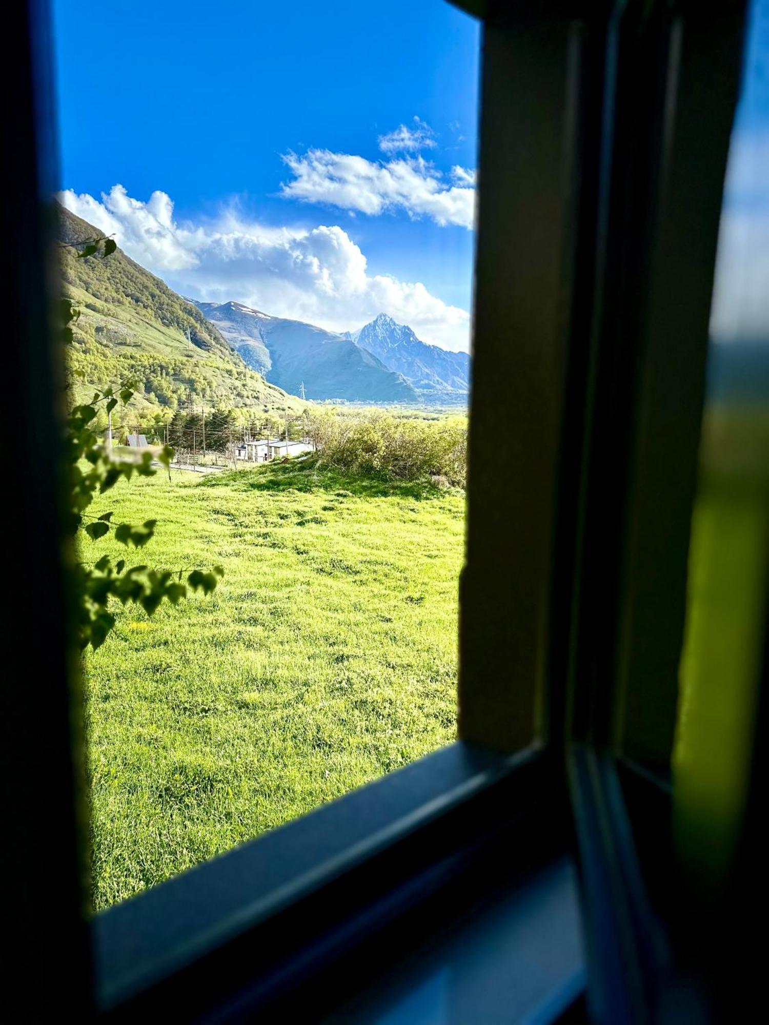 Royal Cottages Kazbegi Esterno foto