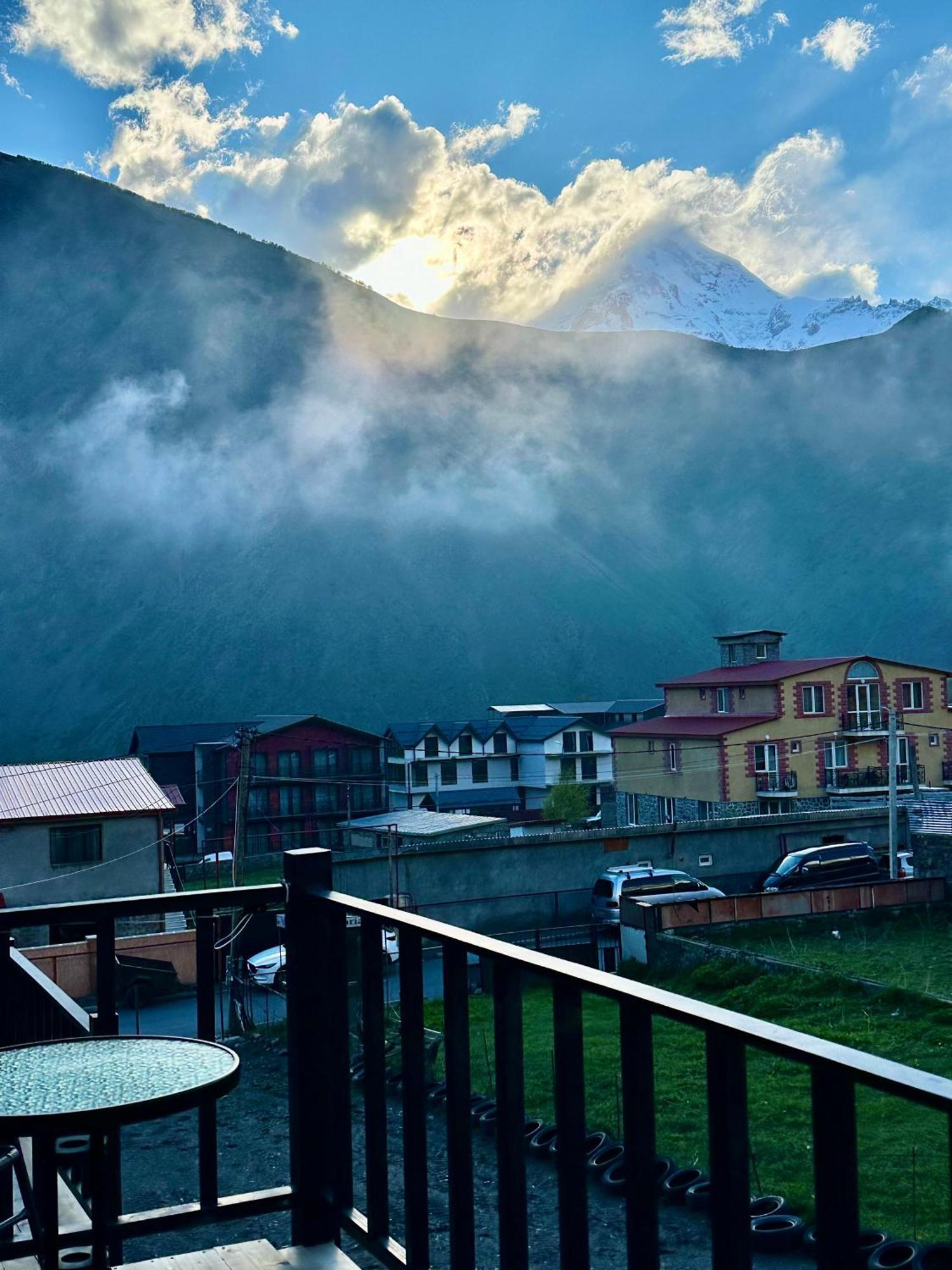 Royal Cottages Kazbegi Esterno foto