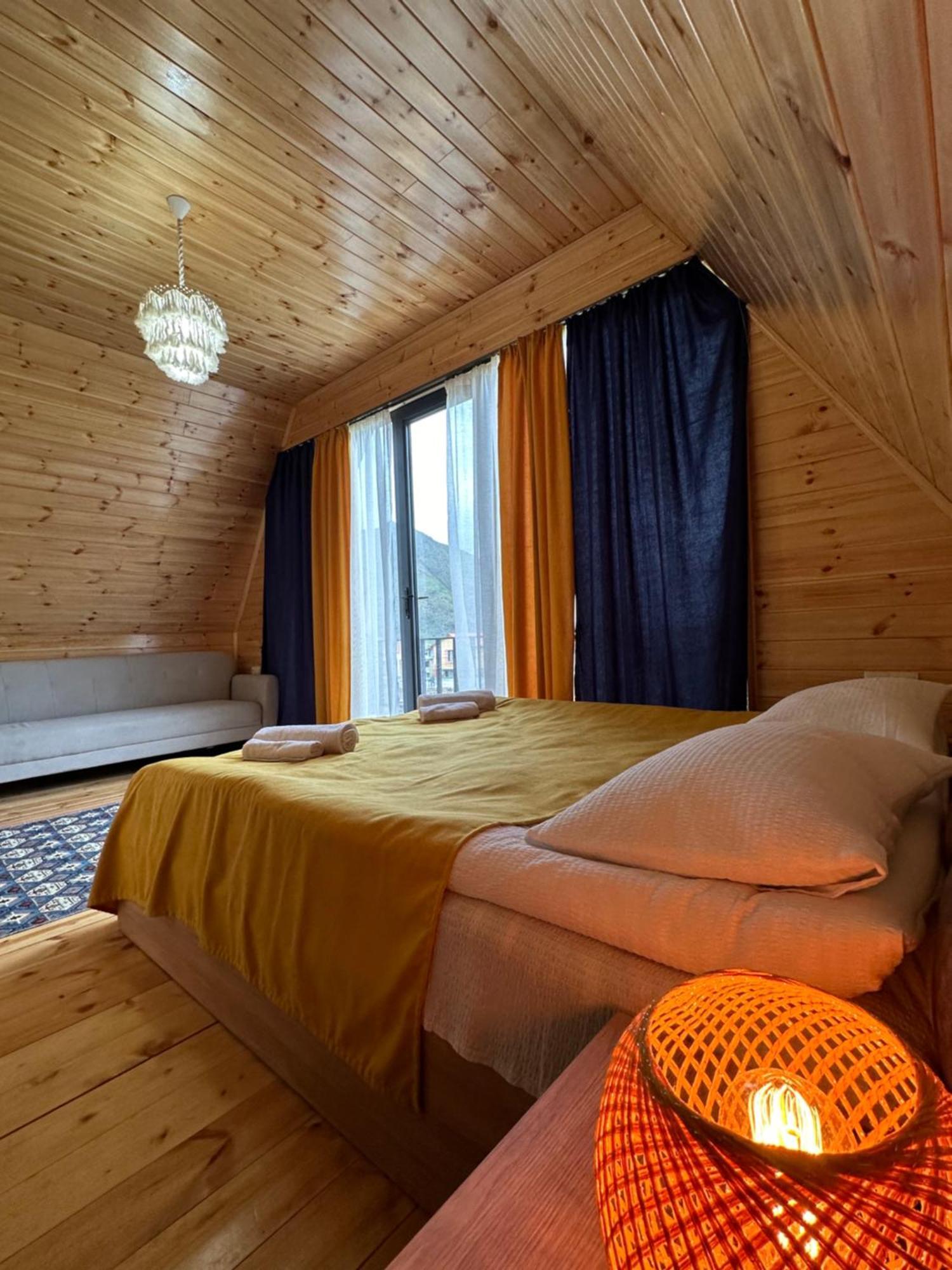Royal Cottages Kazbegi Esterno foto