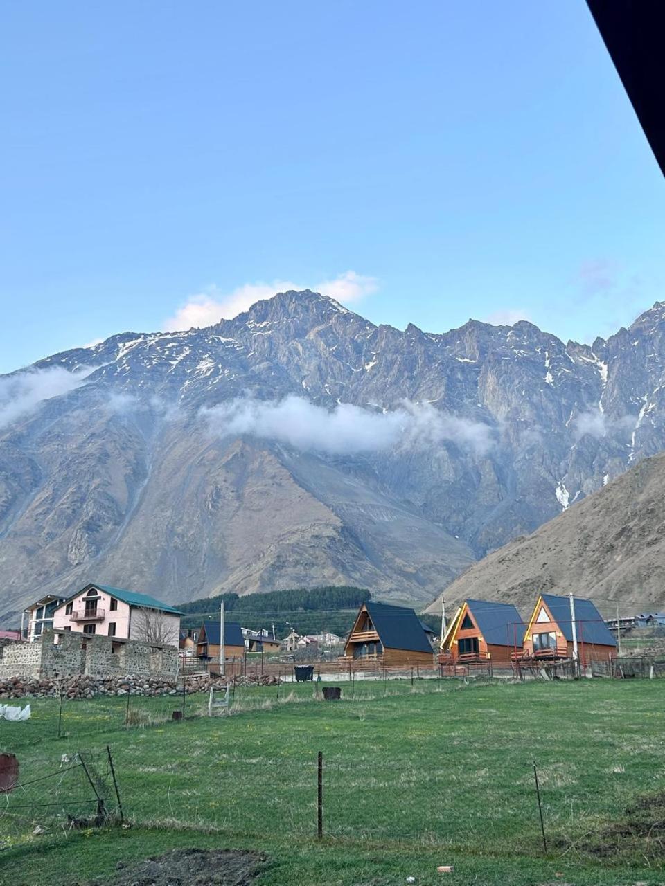 Royal Cottages Kazbegi Esterno foto